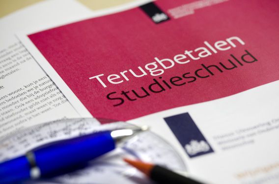 Misbruik studiefinanciering wordt verder aangepakt - NRC