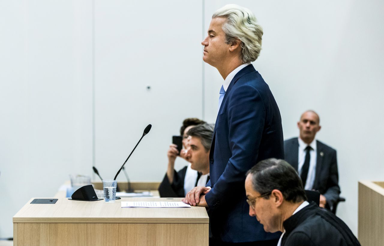 Geert Wilders nam vandaag het woord in de rechtbank op Schiphol in de zaak rond de minder Marokkanen-uitspraken van de PVV-leider.