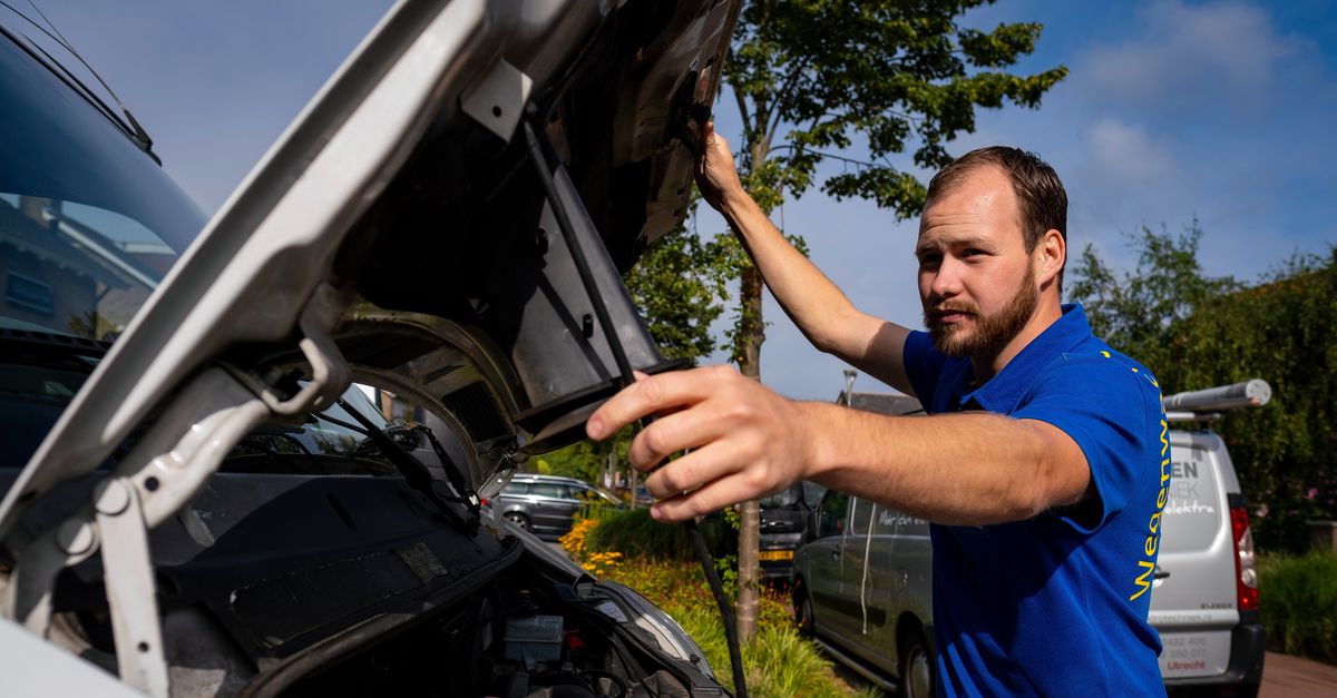 Klapbanden, lege accu's en fietsers in nood: wegenwacht Mike heeft een drukke zomer - NRC