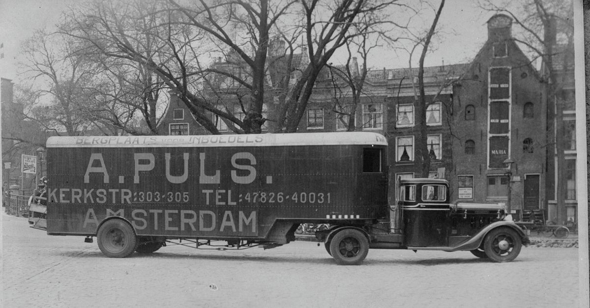 Netherlands returns looted art to Jewish community in landmark move