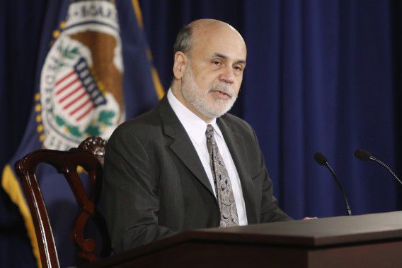 Voorman van de Fed, Ben Bernanke, brengt het laatste geplande nieuws voordat hij met pensioen gaat.