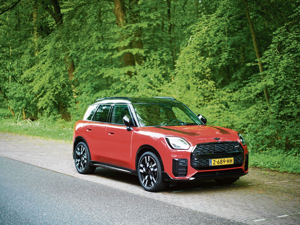 De Mini Countryman is een BMW in carnavalspak - NRC