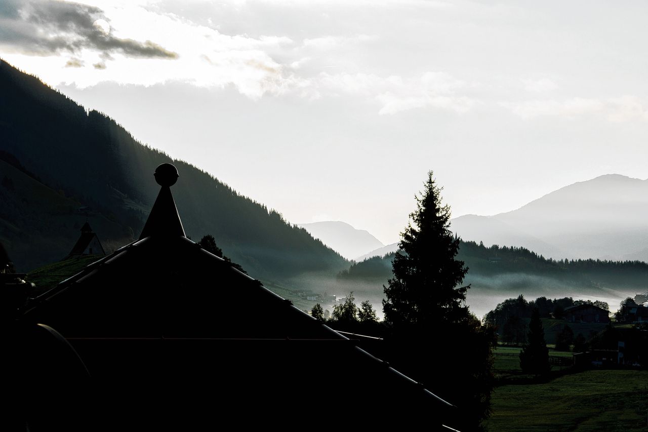 Zonsopkomst in de bergen van Zuid-Tirol. Foto Michele Ubeni/Getty Images