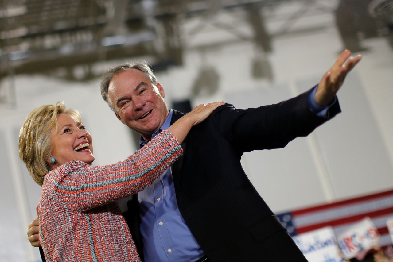 Hillary Clinton en Tim Kaine bij een campagnebijeenkomst op 14 juli in Virginia.