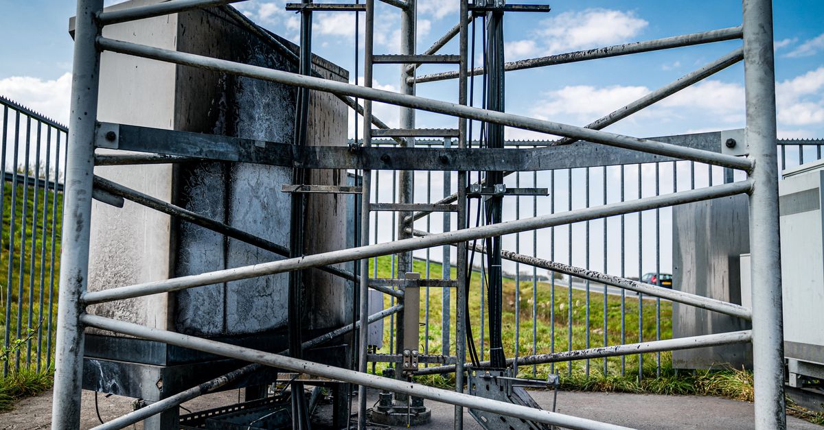 @nrc: Eerste #celstraf geëist vanwege #brandstichting #zendmast. .