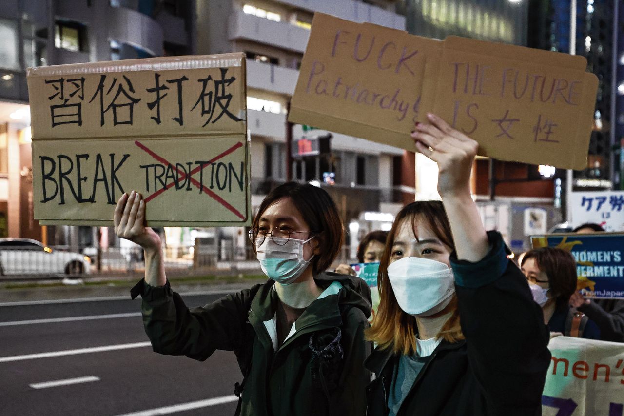 Langzaam komen er meer vrouwen in de Japanse politiek: ‘Mannelijke collega’s vonden dat ik mijn mond moest houden’ 
