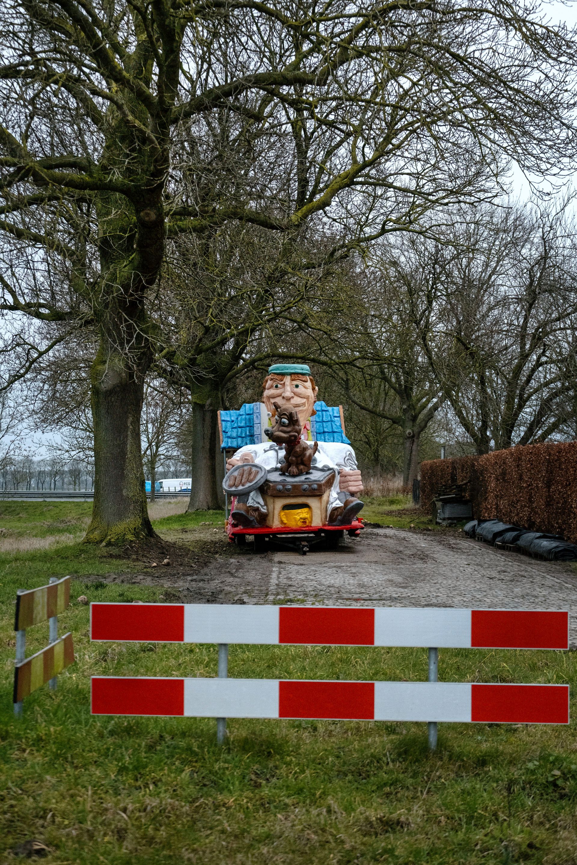 El coche del príncipe se alquiló en Zevenbergen para el carnaval de Moerdijk