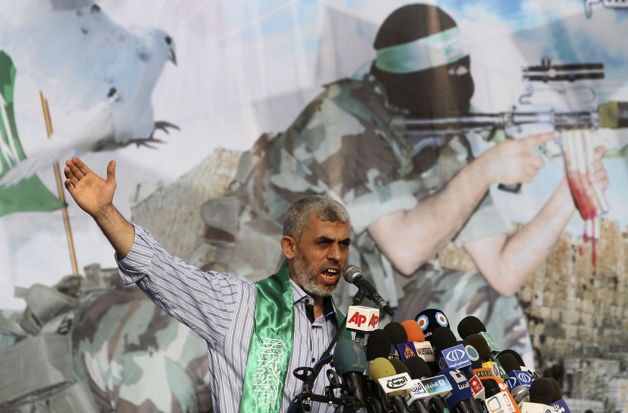 Yehya Al-Sinwar, de nieuwe leider van beweging Hamas, houdt een toespraak in de Gazastrook in 2011.