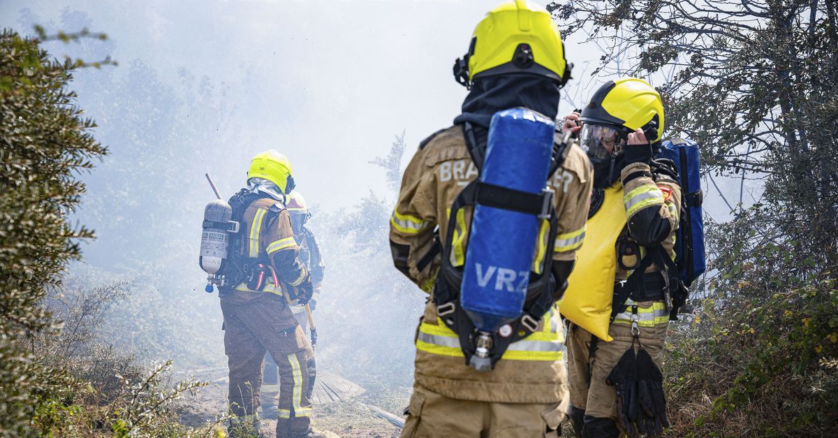 NL-alert afgegeven vanwege brand in de duinen van het Zuid-Hollandse Ouddorp