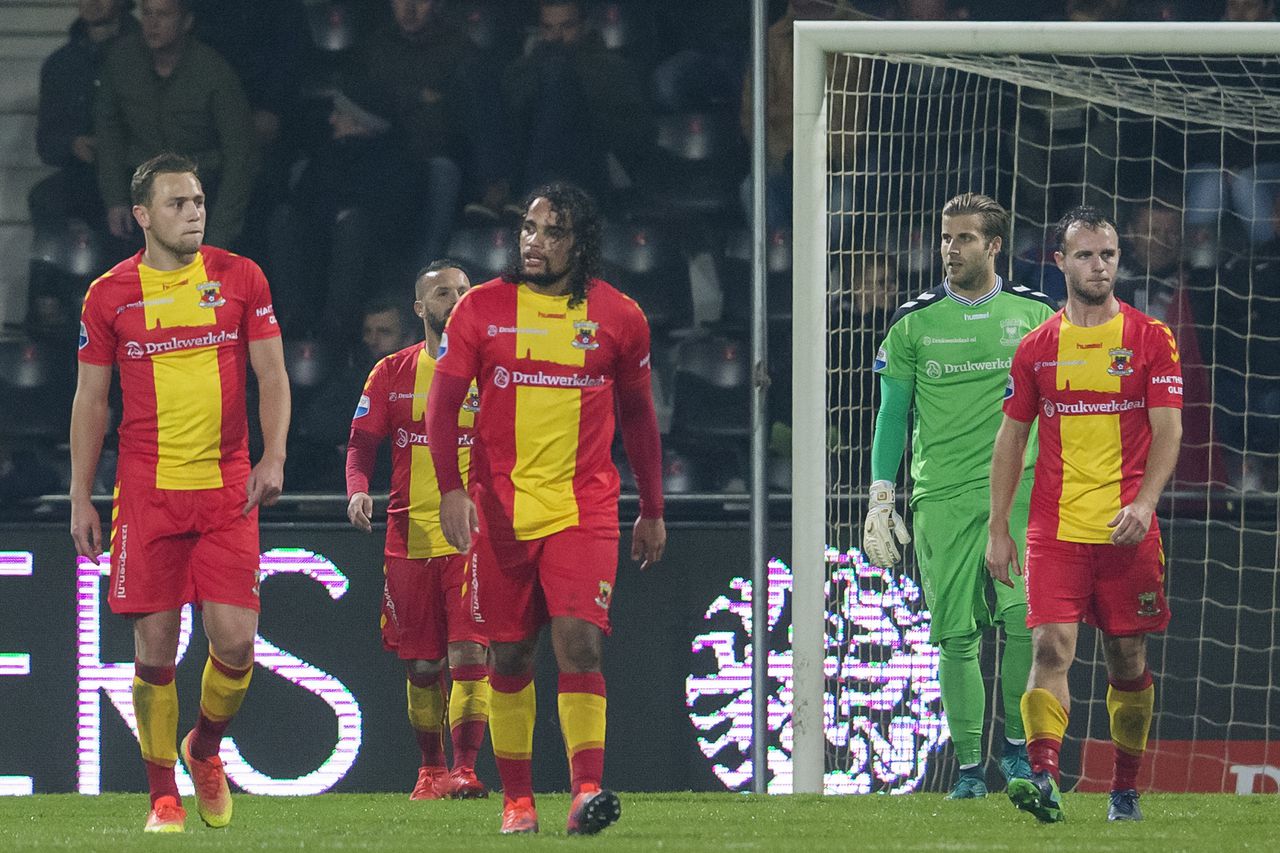 FC Utrecht wint van Go Ahead, PSV beslist in slotfase 