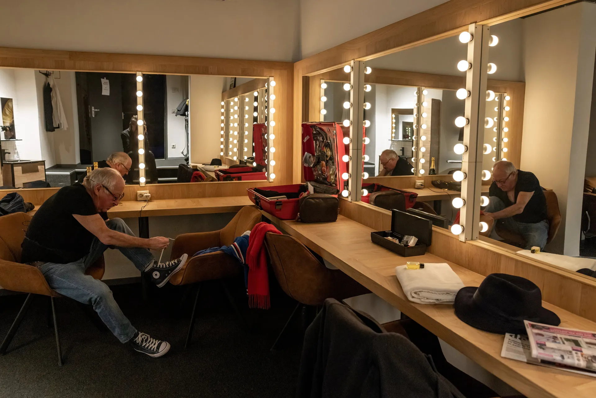 Op afscheidstournee met Youp van ’t Hek: ‘Ik heb een hoop mensen aan