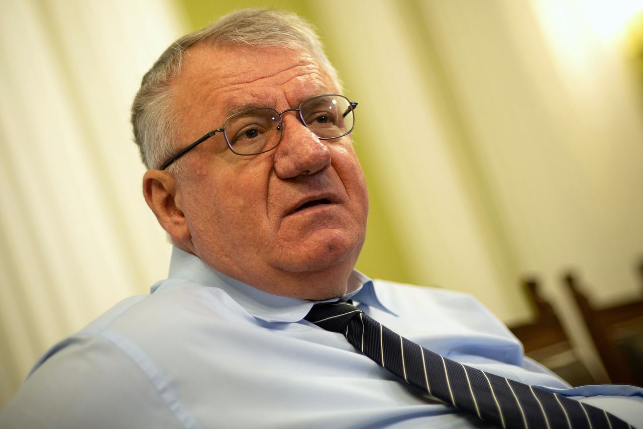 Servische ultranationalist Seselj alsnog veroordeeld voor rol in Joegoslavië-oorlog 