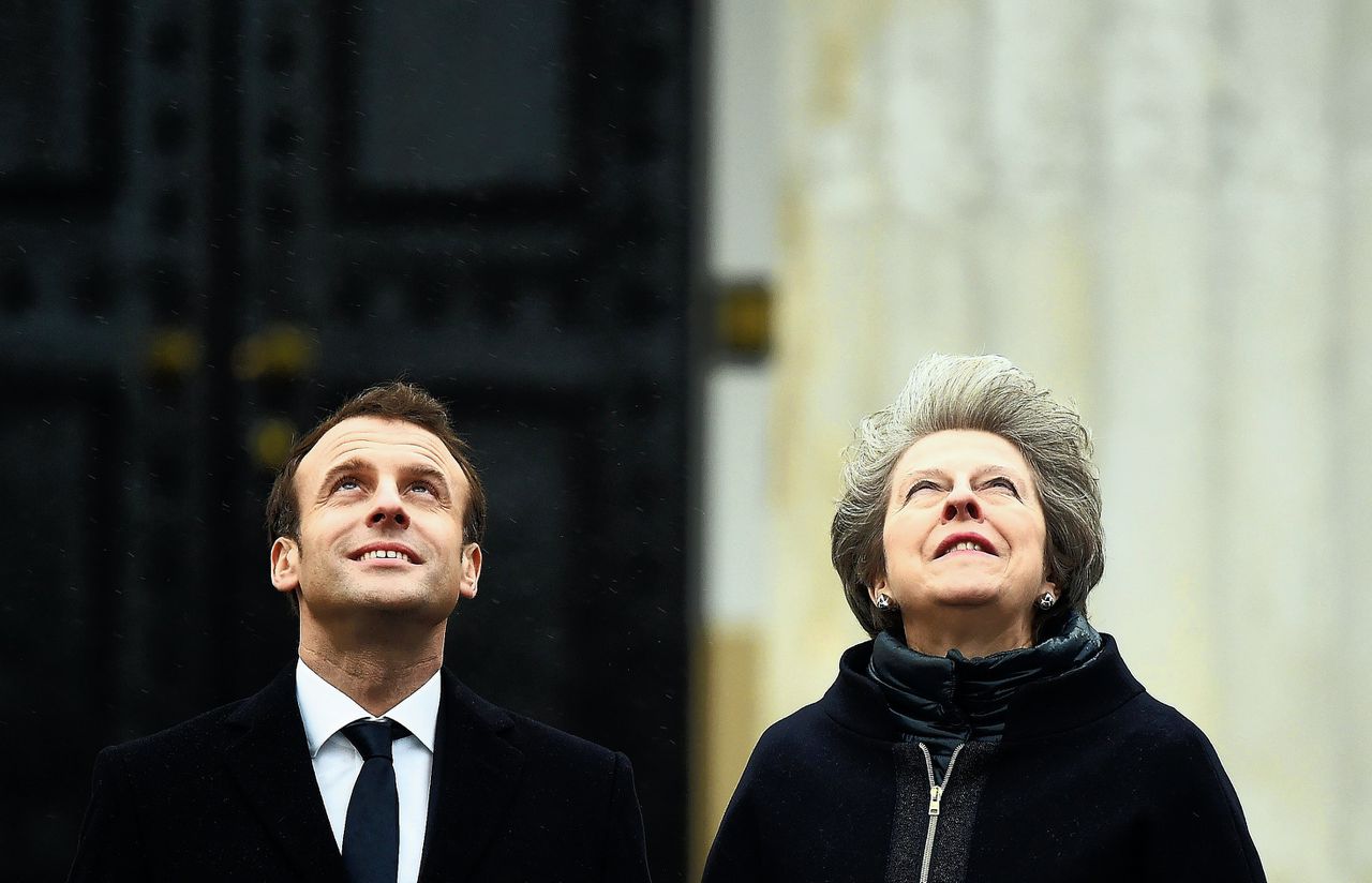 May belooft Macron 50 miljoen voor grens Calais 