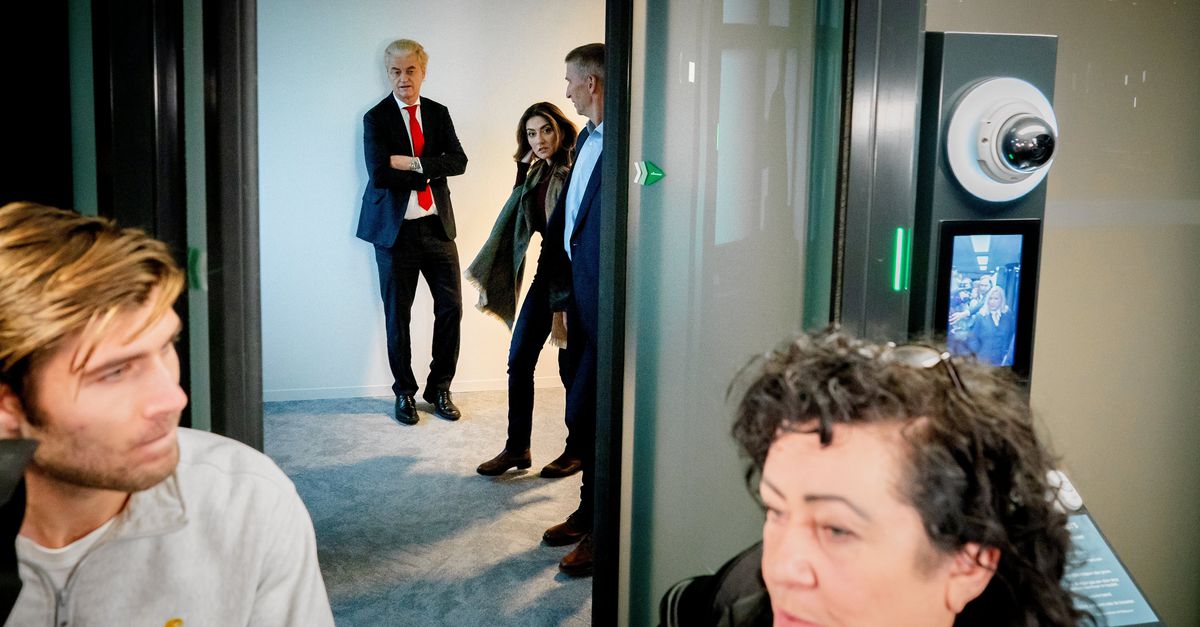 Onwil van VVD om mee te regeren wekt irritatie - NRC