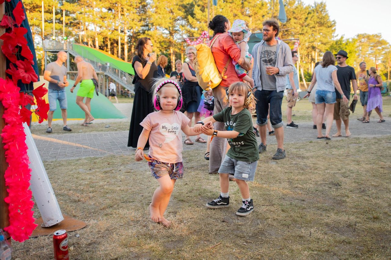 Luiers en rompers mee naar het festival, ouders nemen vaker hun kinderen mee 