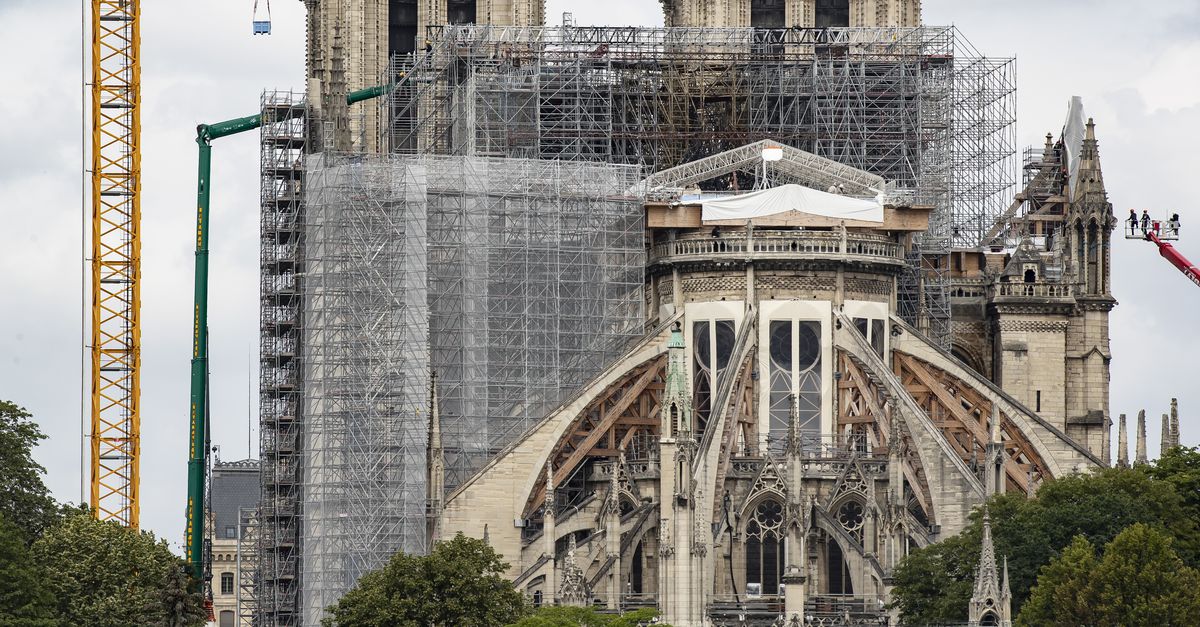 Restauratie Notre-Dame begonnen - NRC