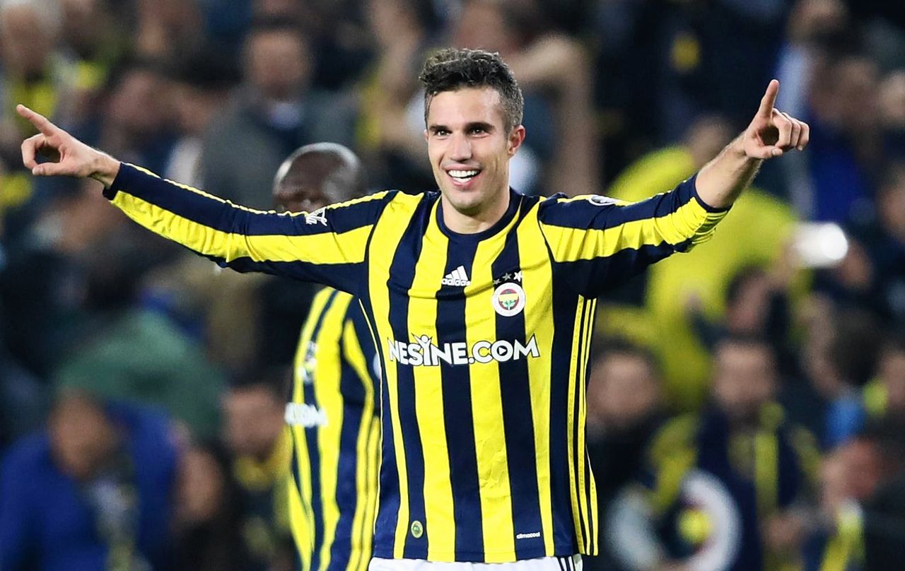 Van Persie definitief terug naar Feyenoord 