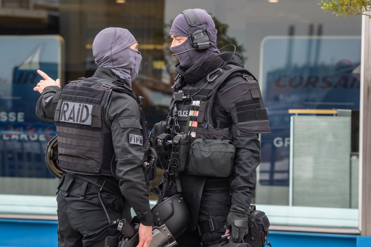 Leden van de elite-eenheid van de Franse politie bij een operatie in maart.