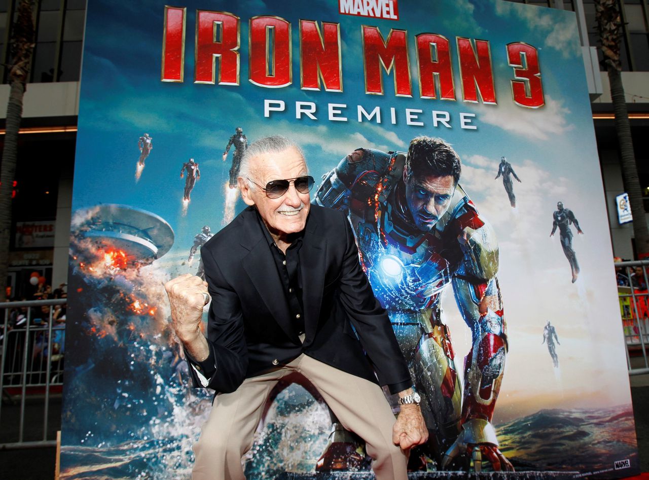 Stan Lee in 2013 bij de première van Iron Man 3 in het El Capitan-theater in Hollywood.
