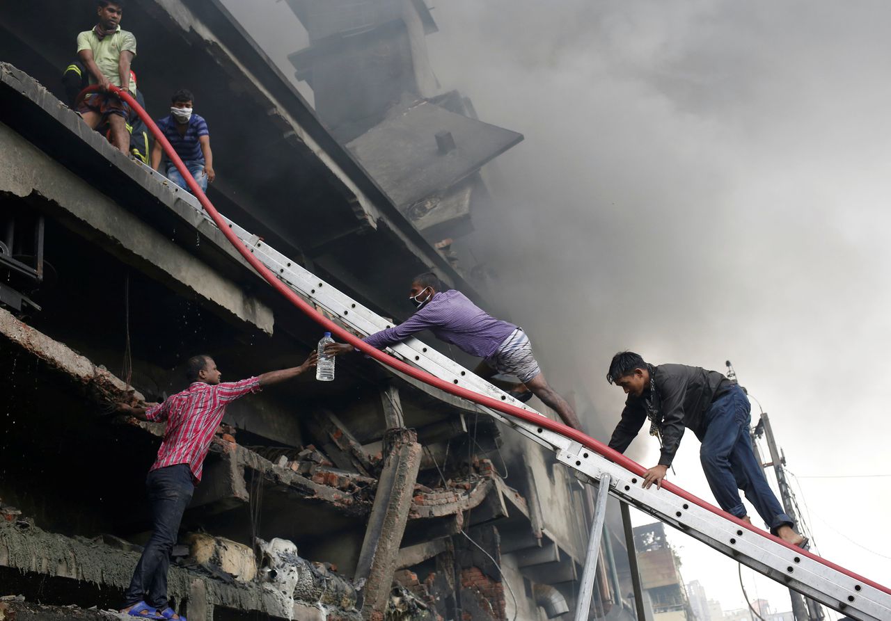 Tientallen doden bij explosie fabriek Bangladesh 