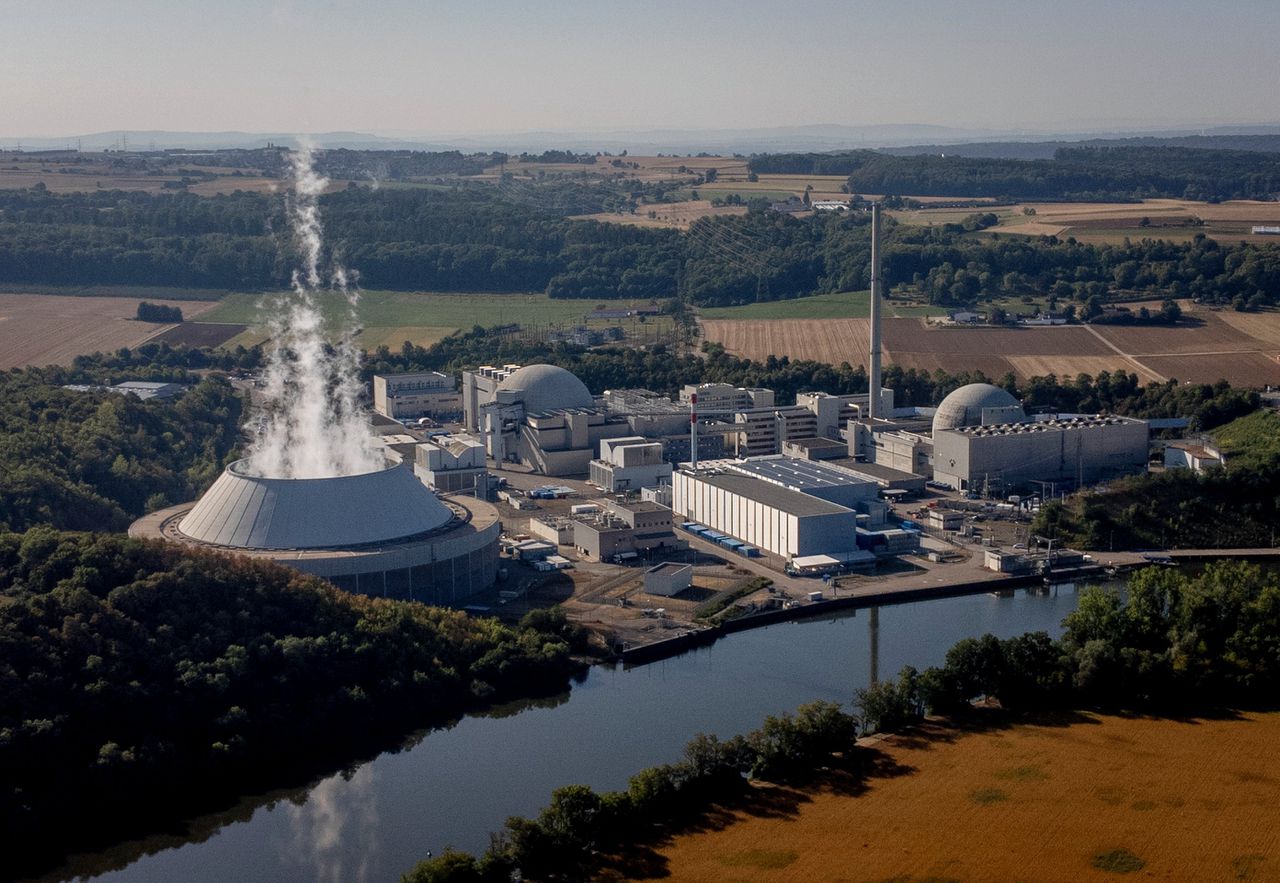 De kerncentrale Neckarwestheim in Baden-Württemberg is een van de twee centrales die langer openblijft.
