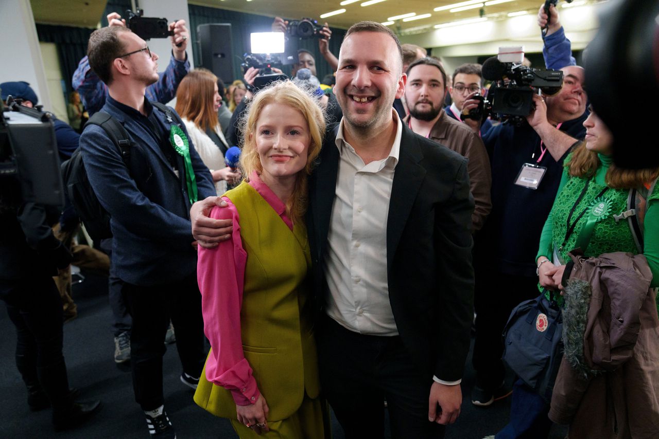 Positie van Starmer verder verzwakt door lokale overwinning van Groenen
