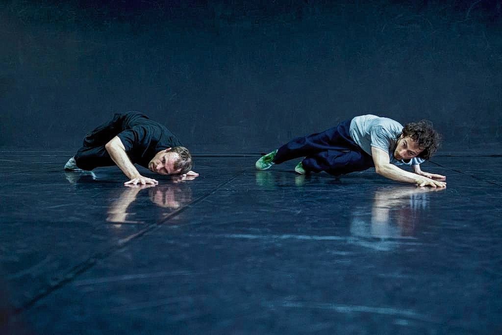 Jonas Frey en Joseph Simon in hun dansproject A Playful Dialogue.