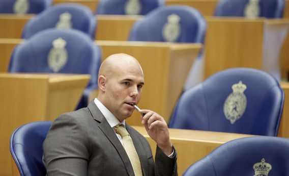 Joram van Klaveren, hier nog als PVV'er tijdens een debat met minister Asscher over shariawijken.