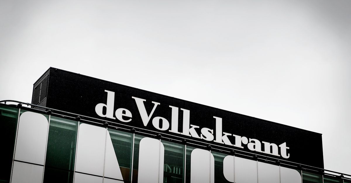 de volkskrant calls anti semitic caricature maurice de hond terrible blunder ruetir