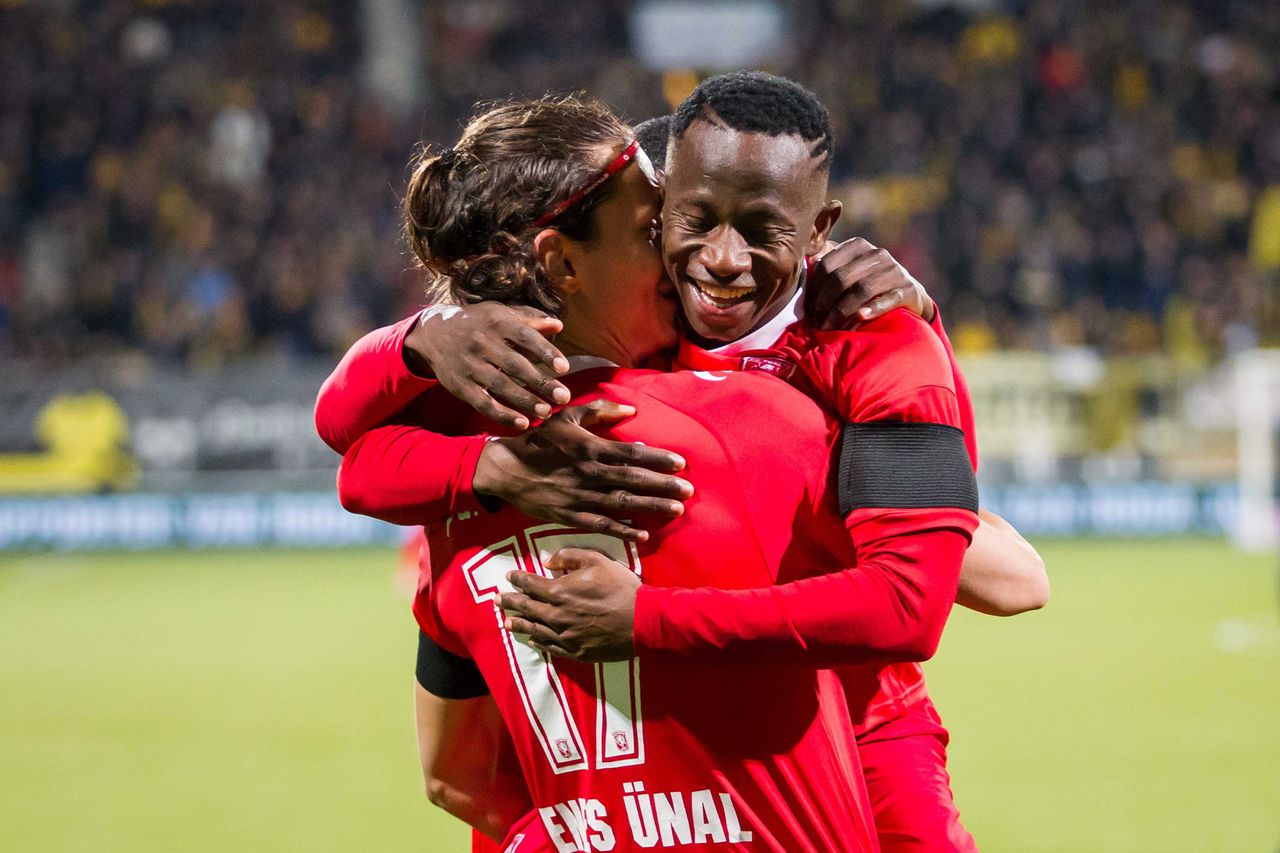 FC Twente ruim langs Roda JC: 0-3 