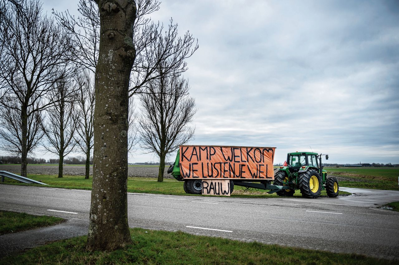 Protest in Loppersum in 2014 tegen het kabinetsbesluit over de gaswinning in Groningen.
