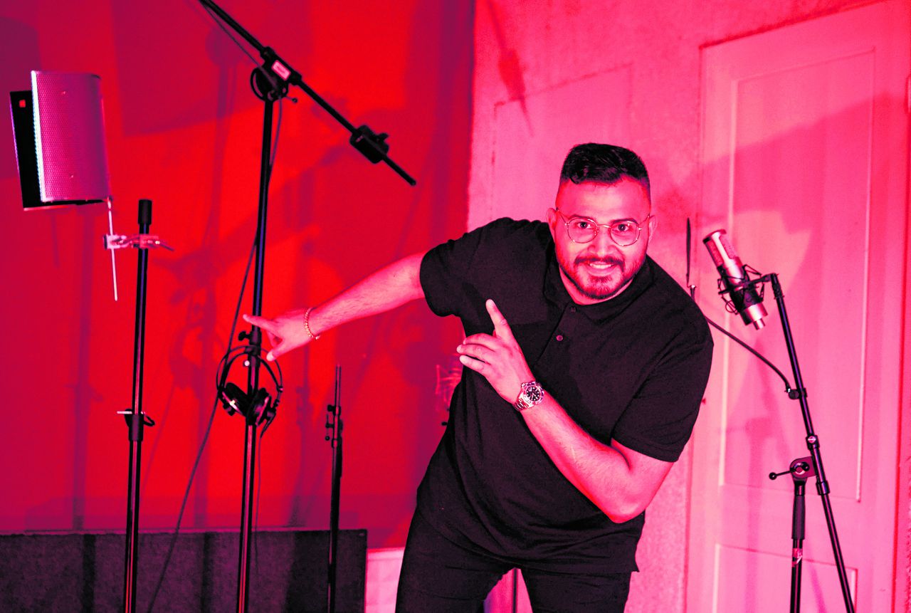 Een Zomerhit In Turkije Maar Deze Turkse Nederlander Is Hier Nog