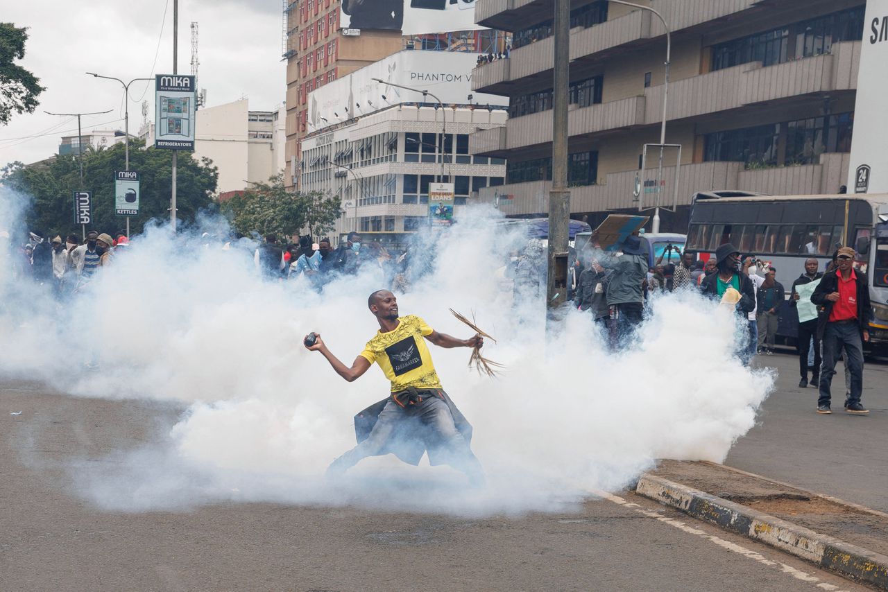 Dode en ruim tweehonderd gewonden bij demonstraties in Kenia tegen nieuwe belastingen 