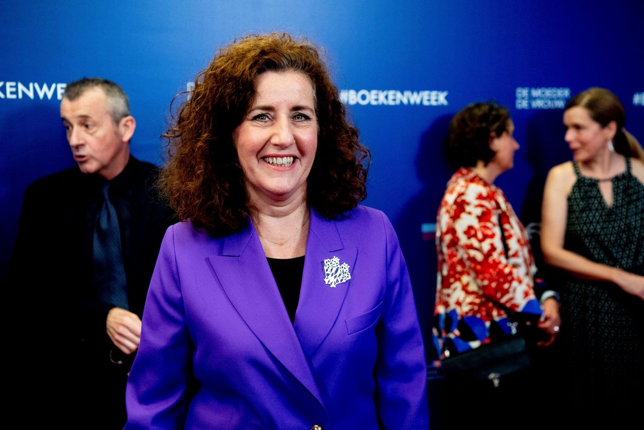 Minister Van Engelshoven op het Boekenbal in 2019, toen de Boekenweek als thema ‘De moeder de vrouw’ had.