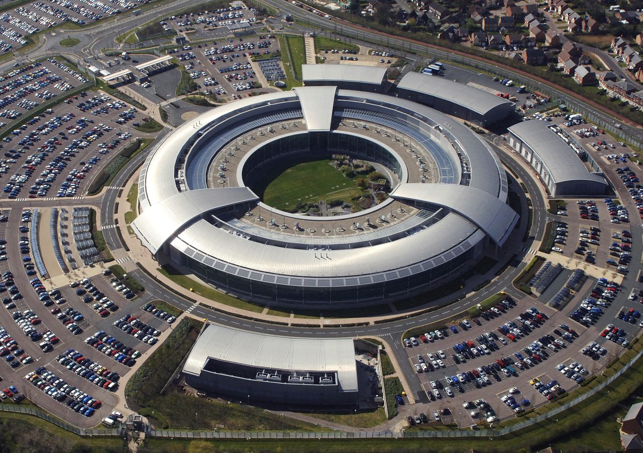 Het hoofdkantoor van de Britse inlichtingendienst GCHQ in Cheltenham, Gloucestershire, Engeland. Experts brengen de hack bij Belgacom nadrukkelijk in verband met het Britse afluisterprogramma Tempora.