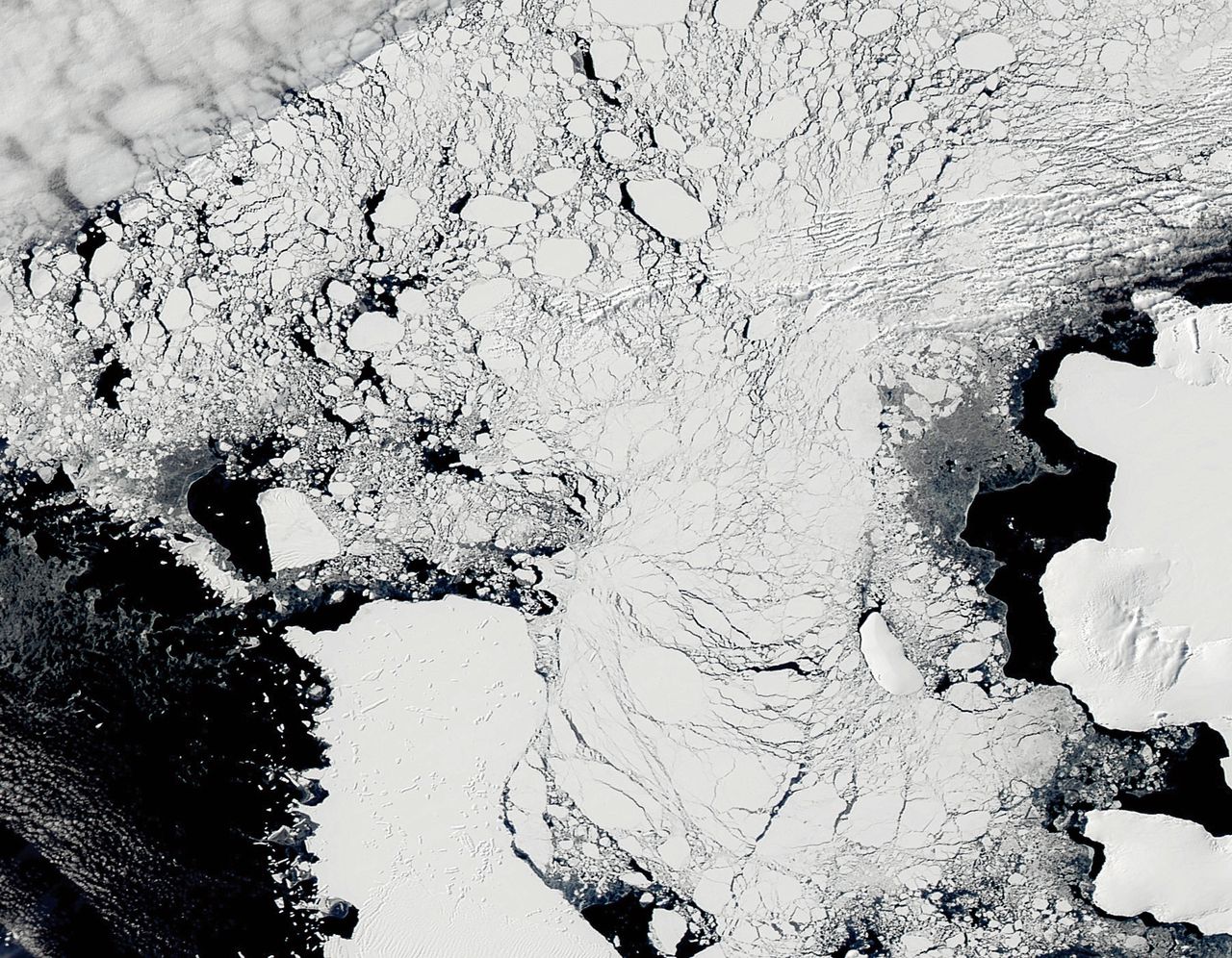 De bodem stijgt onverwacht snel op Antarctica 