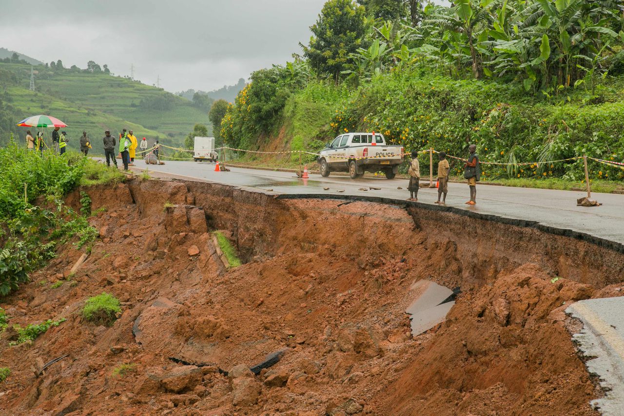 Archiefbeeld van een weg in Oeganda.
