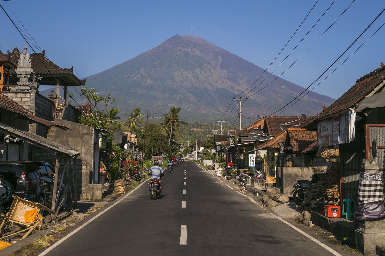 ‘Gouverneur Bali roept gevluchte inwoners terug te keren’ 