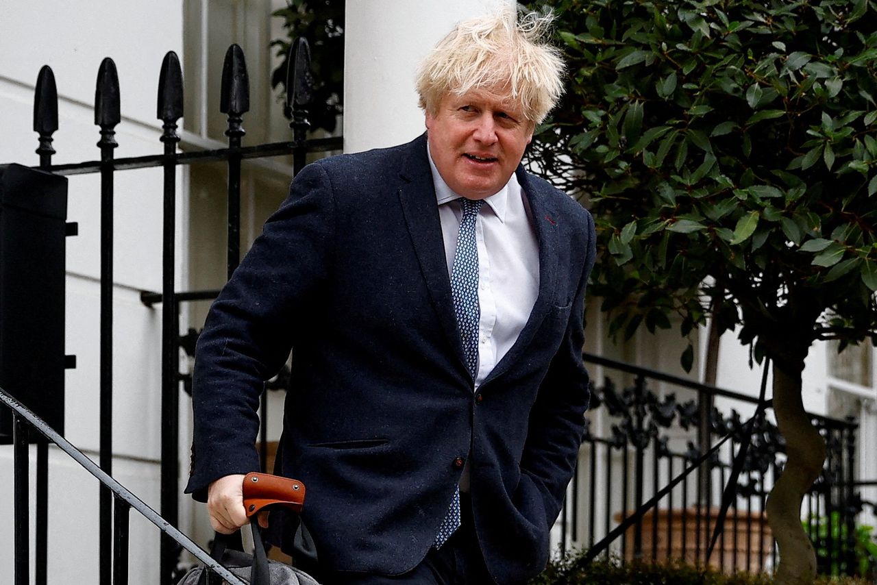 Boris Johnson treedt af als parlementslid vanwege Partygate-onderzoek 