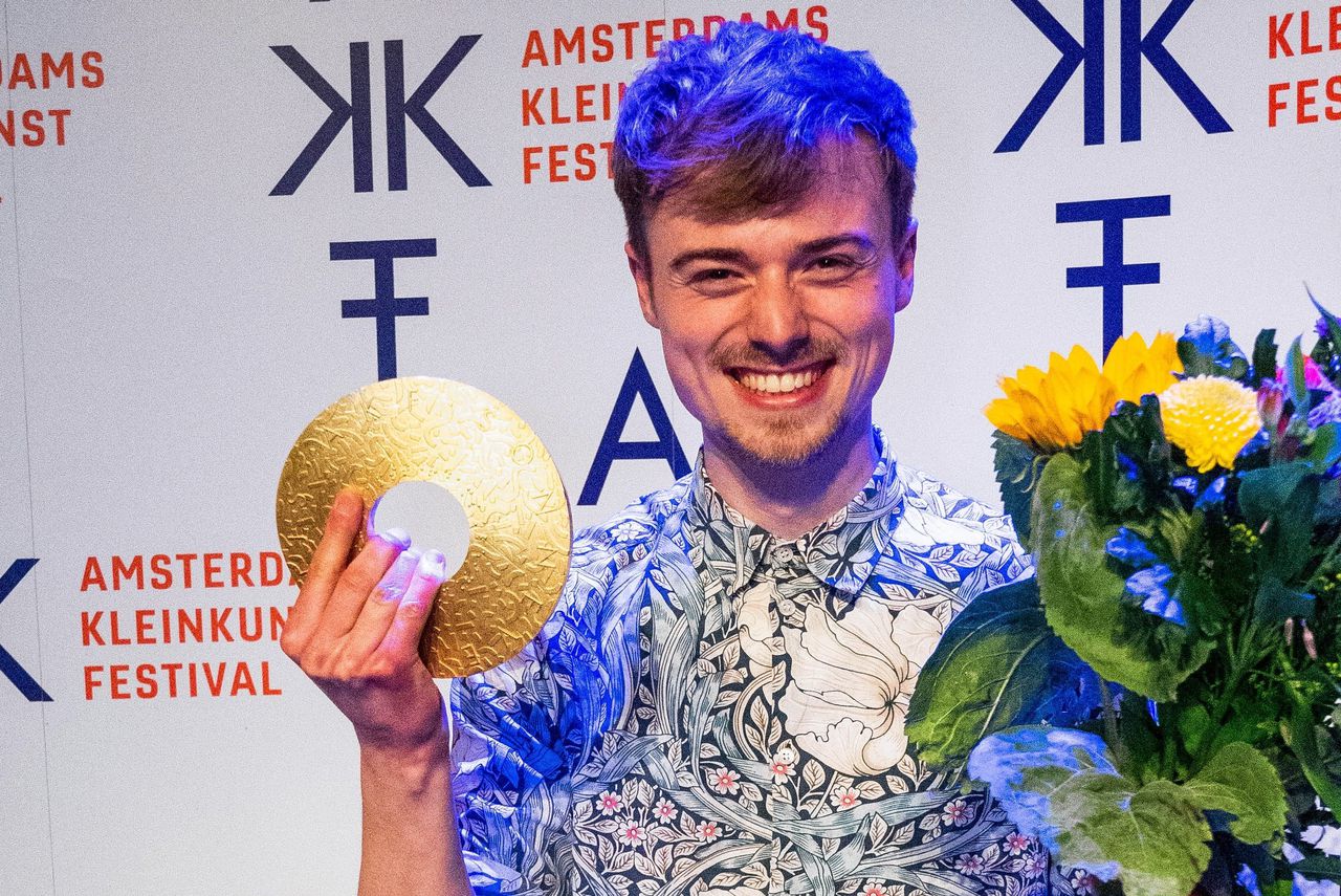 Luuk Ransijn wint Amsterdams Kleinkunst Festival in sterke finale - NRC