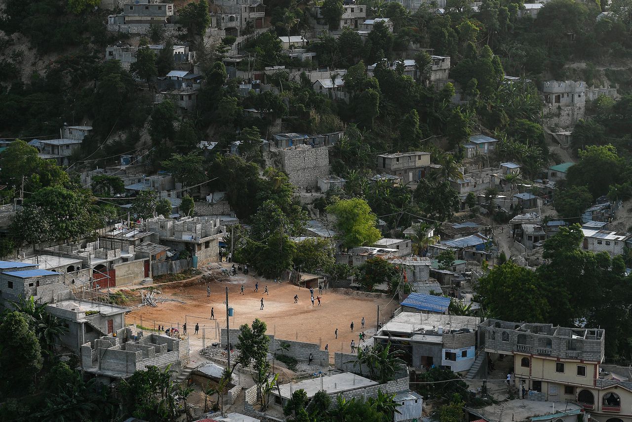 Vrees voor groot aantal slachtoffers door aardbeving Haïti 