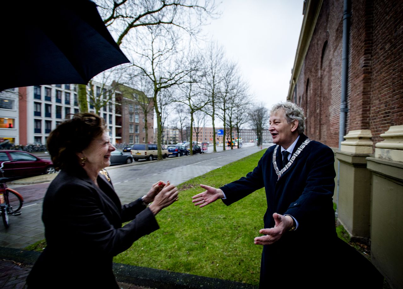 Neelie Kroes, voormalig EU-commissaris voor de Digitale Agenda, probeert innovatieve buitenlandse ondernemingen over te halen om zich te vestigen in Nederland en Amsterdam in het bijzonder.