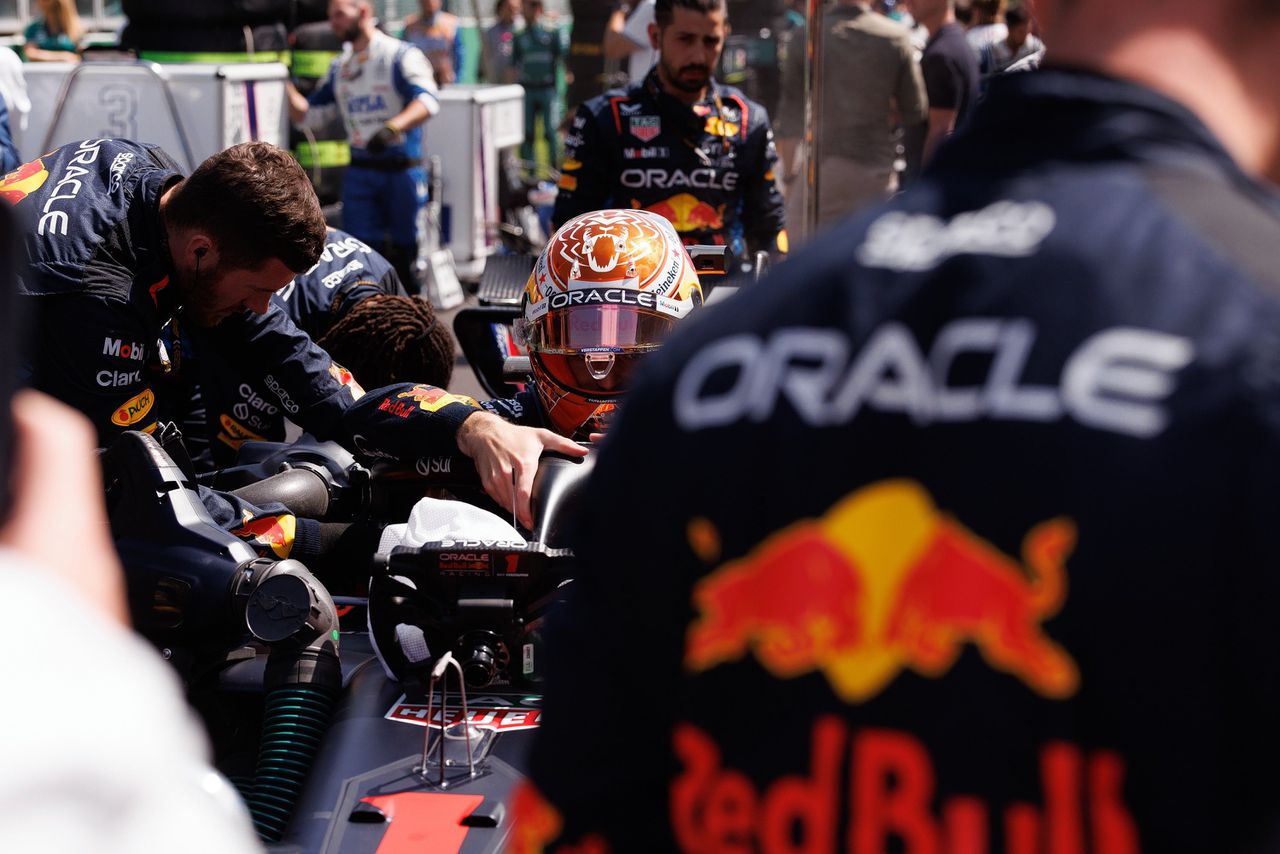 Bij Red Bull kijken ze bij het begin van de zomerstop in de Formule 1 nerveus achterom 