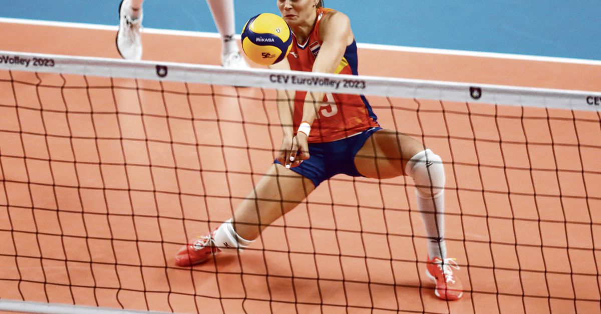 Prima gli Europei, ora le qualificazioni olimpiche, poi direttamente al club.  In effetti, le donne giocano sempre a pallavolo