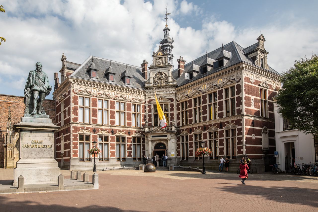 Image for the article: Universiteit Utrecht gaat proberen het mailverkeer (weer) zelf  te regelen 