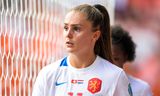 Lieke Martens verlaat teleurgesteld het veld tijdens het groepsduel met Zwitserland op het EK in Engeland.