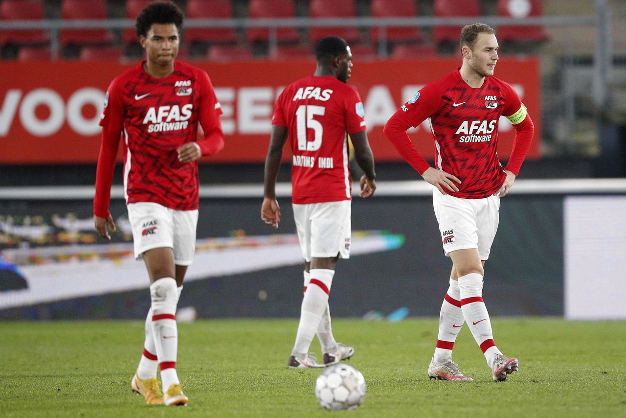 AZ-spelers Stengs, Martins Indi en Koopmeiners in het AFAS Stadion.
