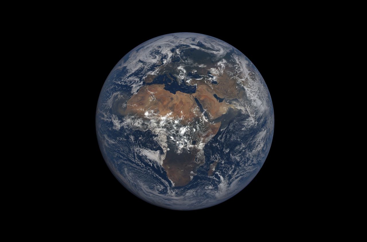 Foto genomen op 31 juli 2018 door NASA vanuit het Noaa Dscovr ruimteschip.
