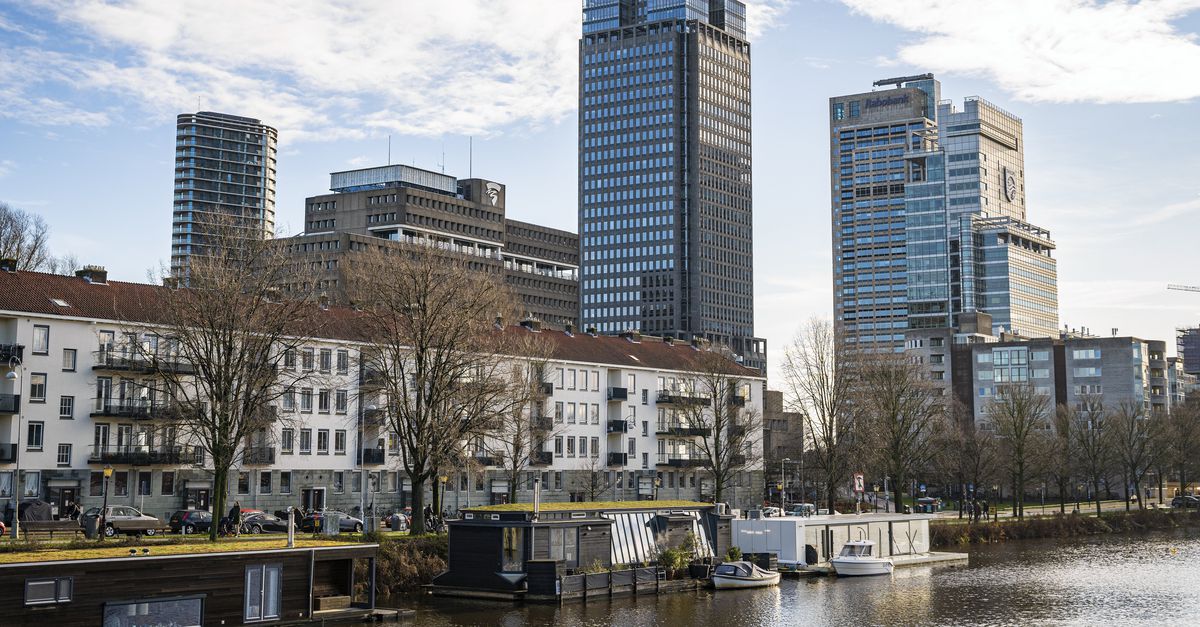 22-jarige man aangehouden voor zedendelict Amsterdamse Weesperzijde