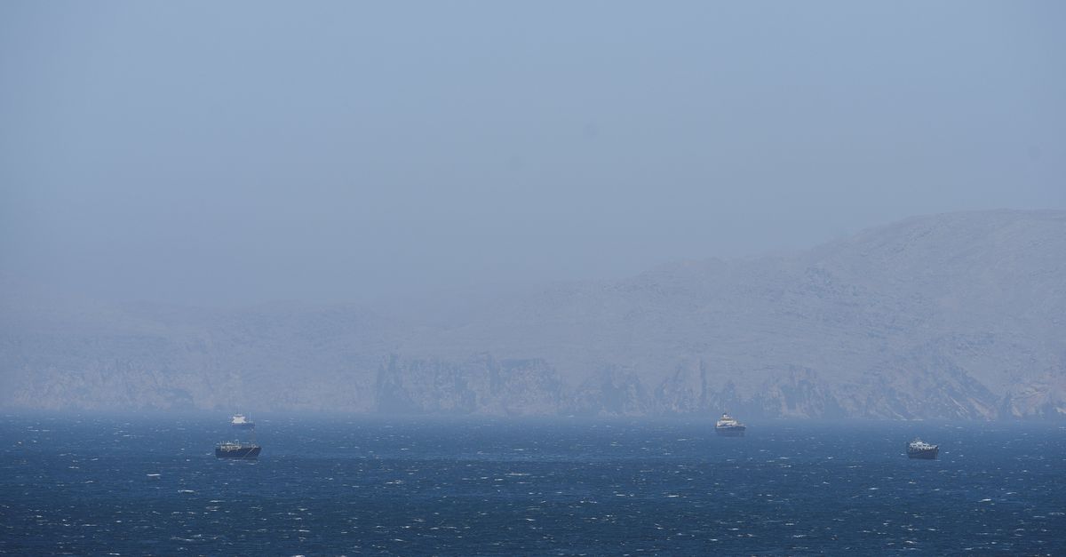 Kunnen olie en gas nu weer stromen door de Straat van Hormuz? En nog vier vragen